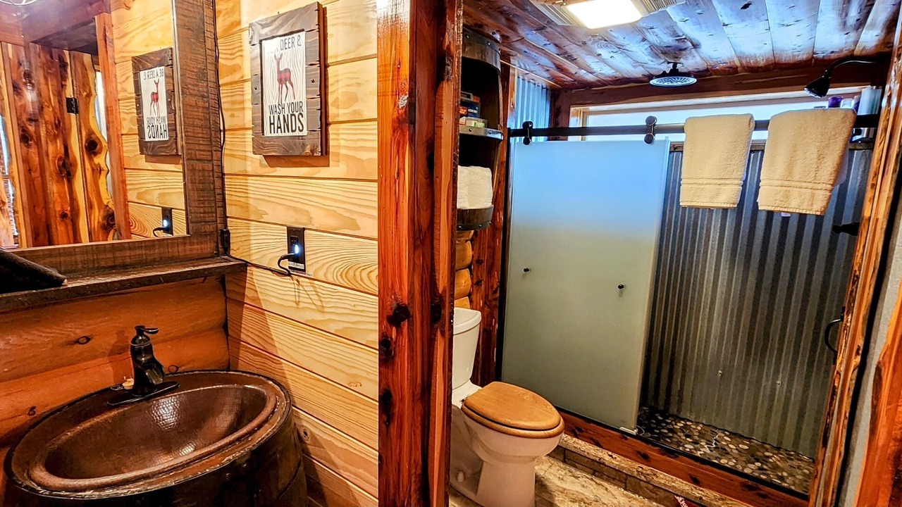 Photo of Bathroom in Mid America