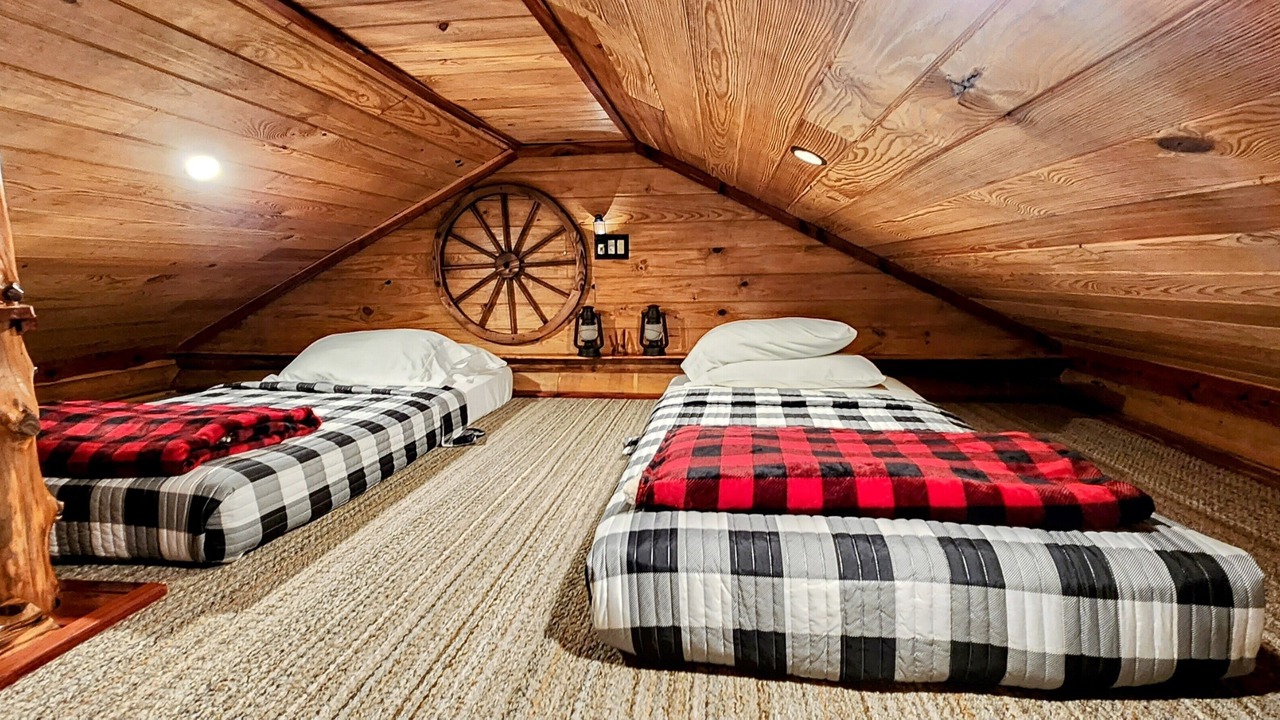 Photo of Bedroom in Mid America