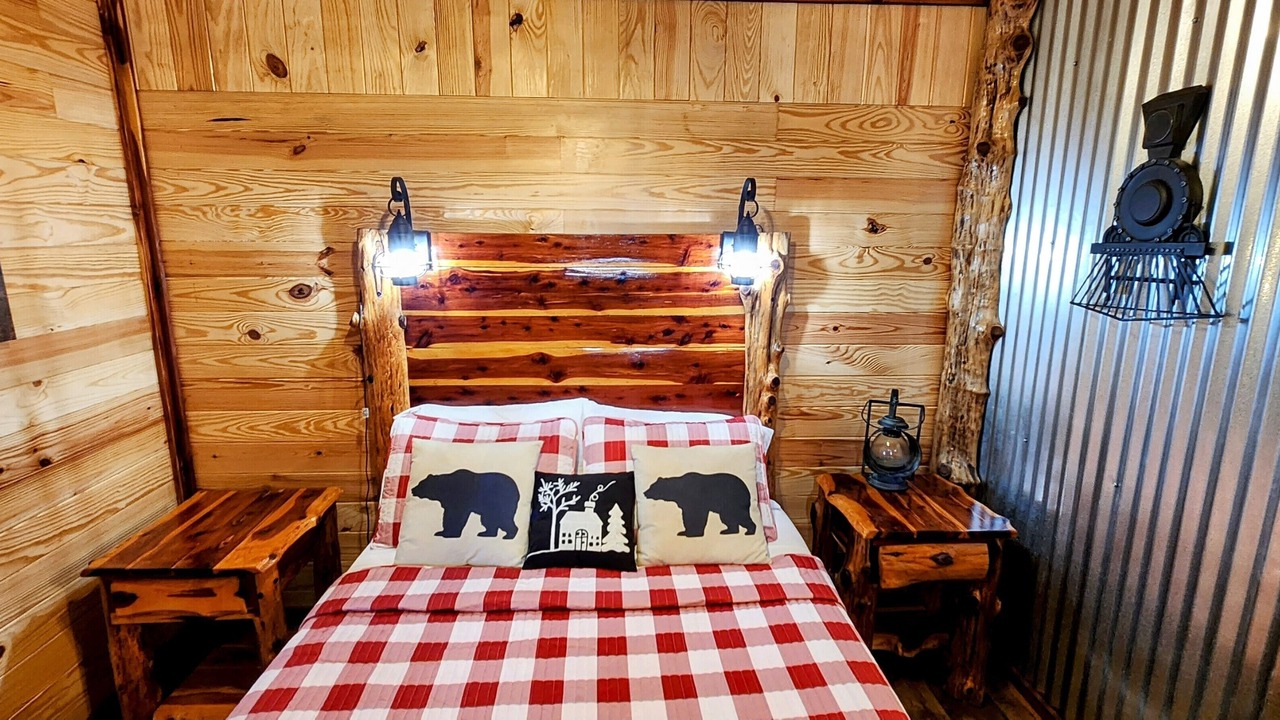 Photo of Bedroom in Mid America