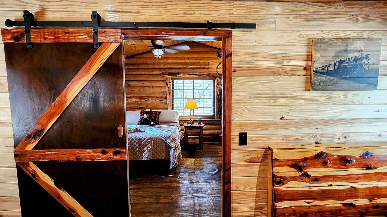 Photo of Bedroom in Mid America