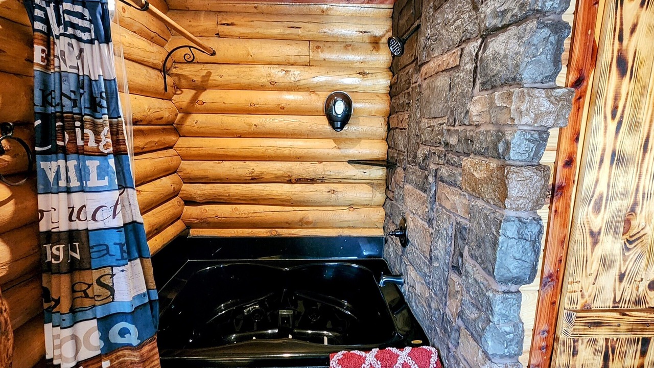 Photo of Bathroom in Mid America