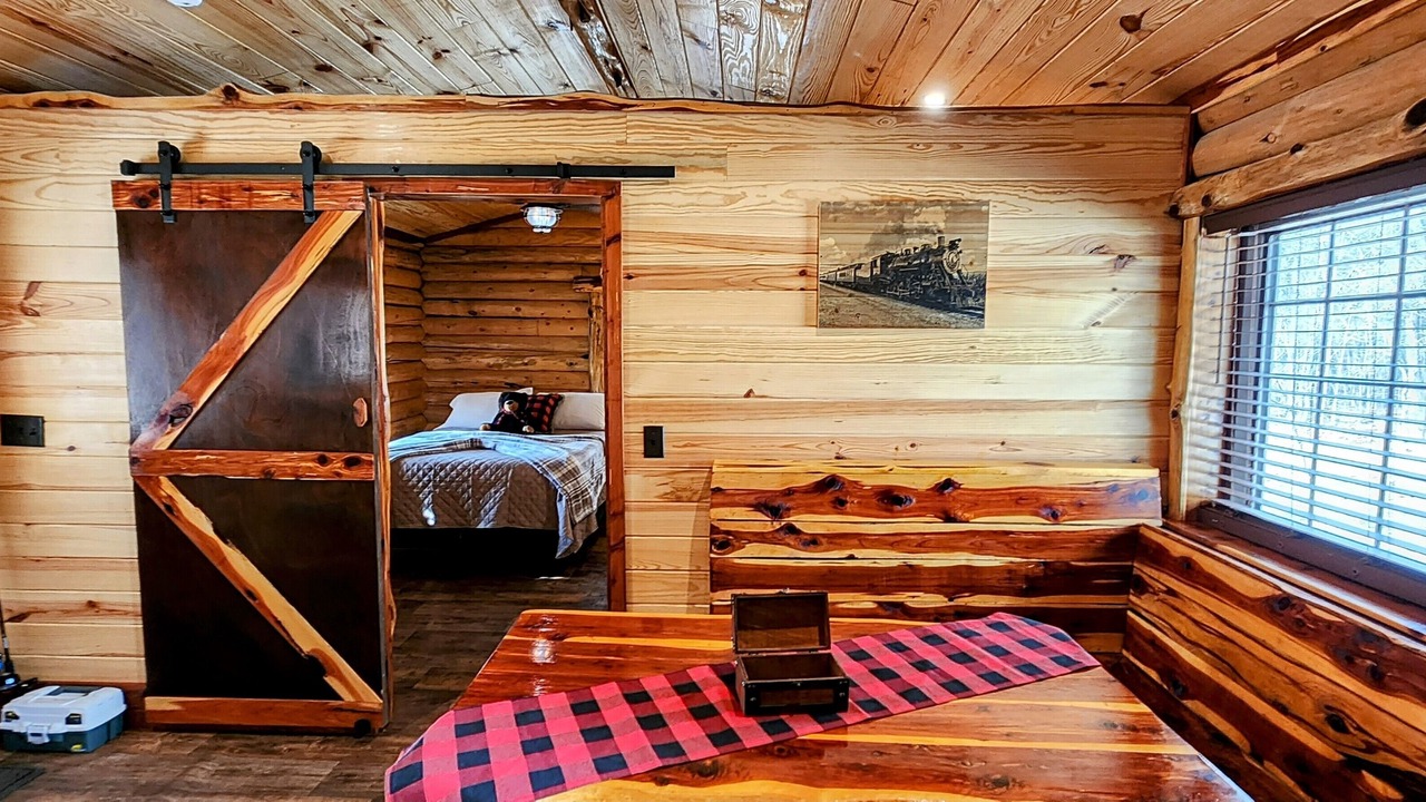 Photo of Bedroom in Mid America