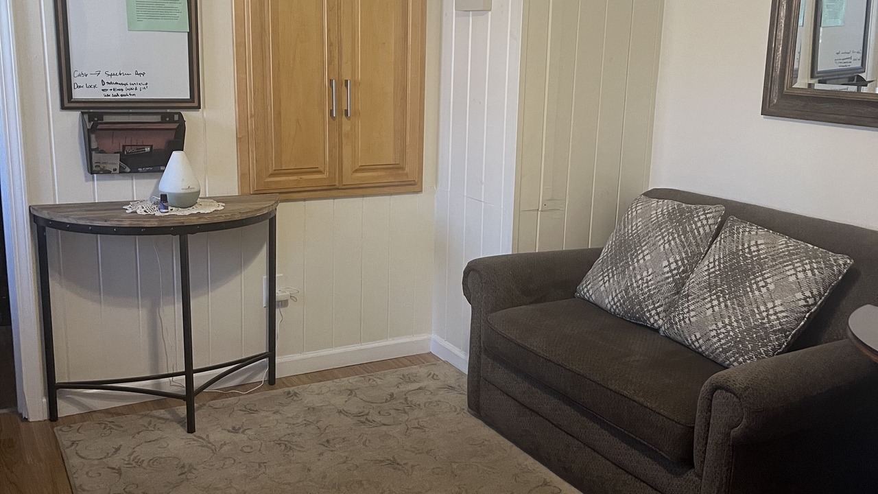 Photo of Livingroom in Sherrill