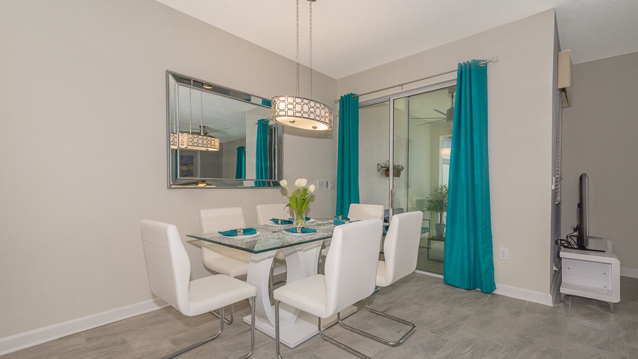 Photo of Livingroom in Davenport