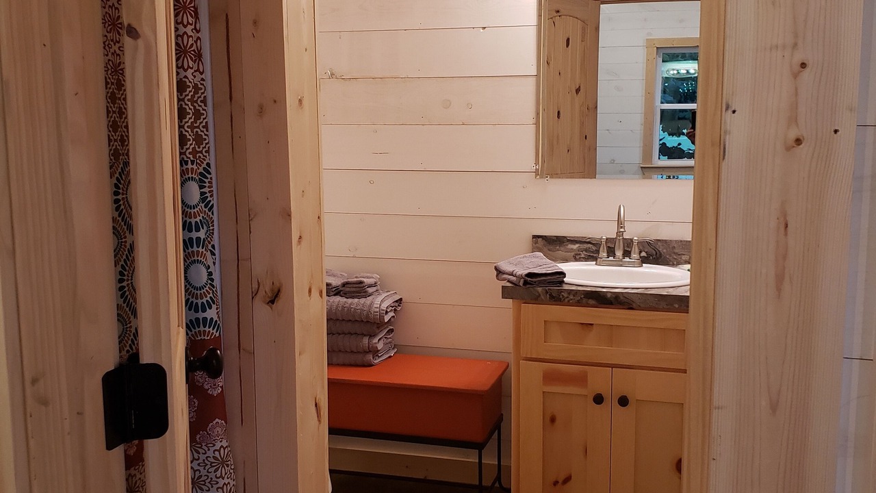 Photo of Bathroom in Flomot