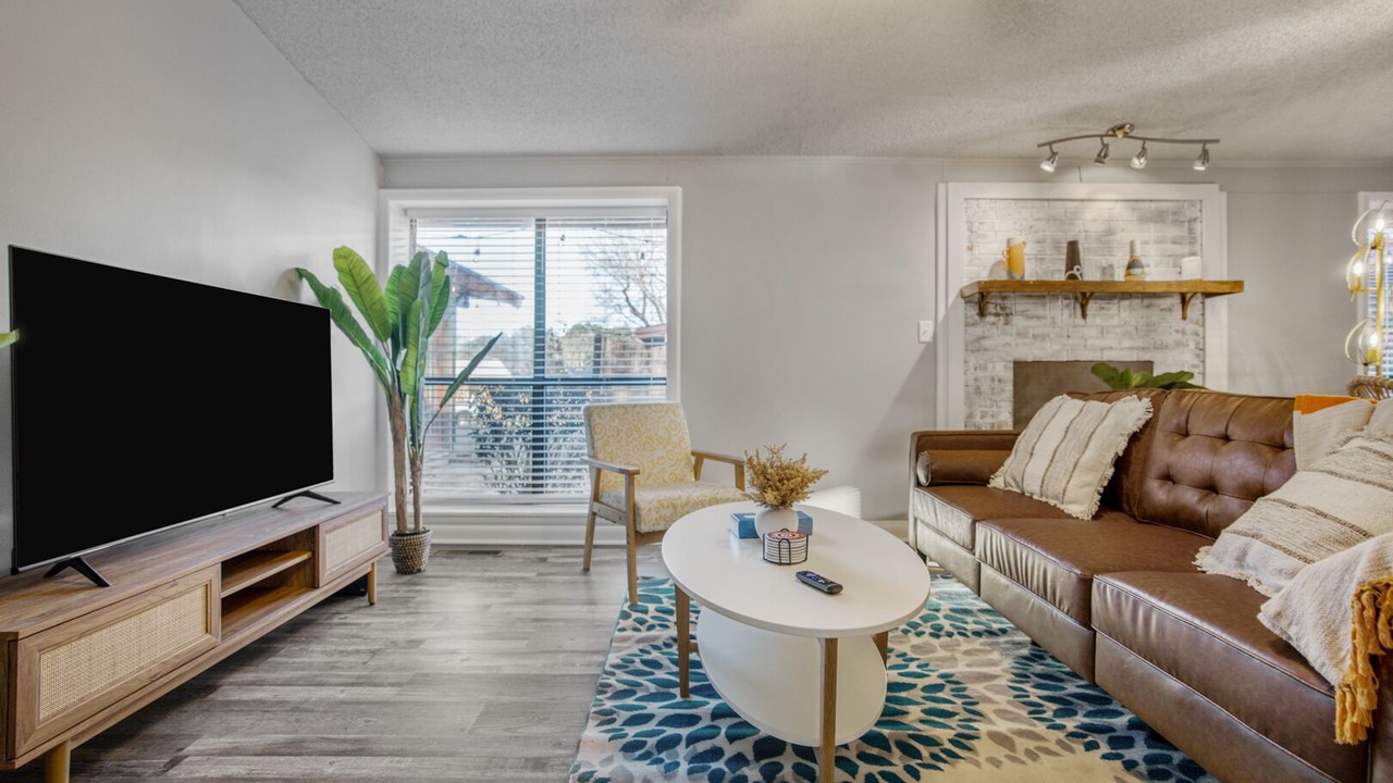 Photo of Livingroom in Jacksonville