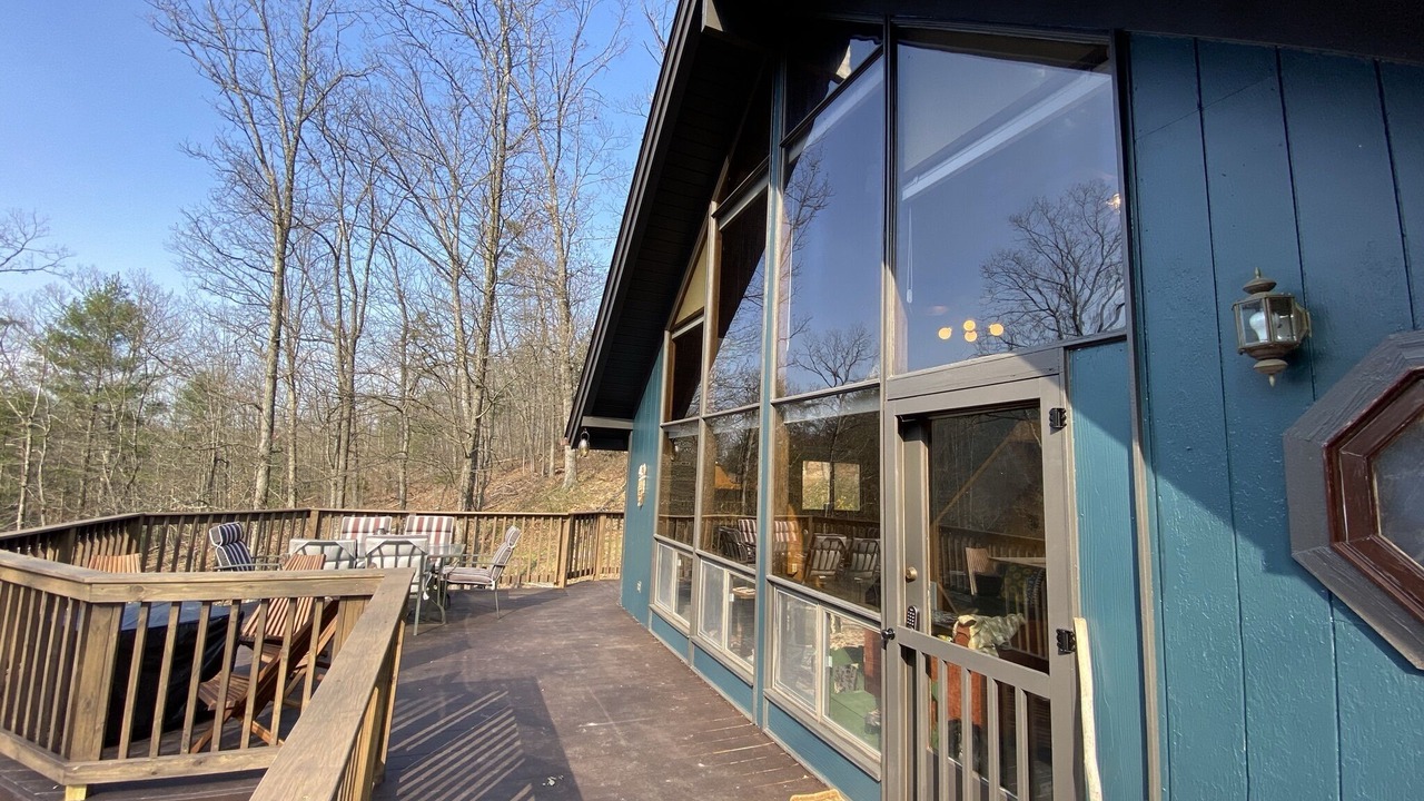 Photo of Patio Balcony in Mount Jackson