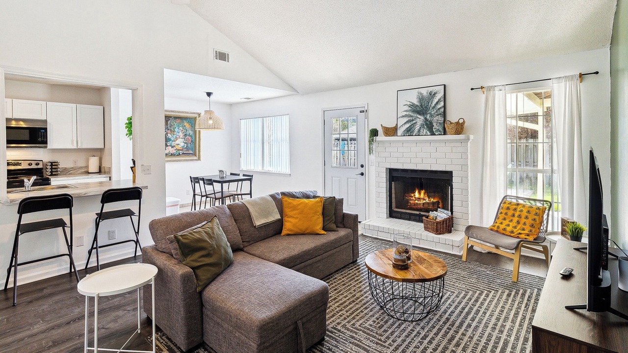 Photo of Livingroom in Pooler