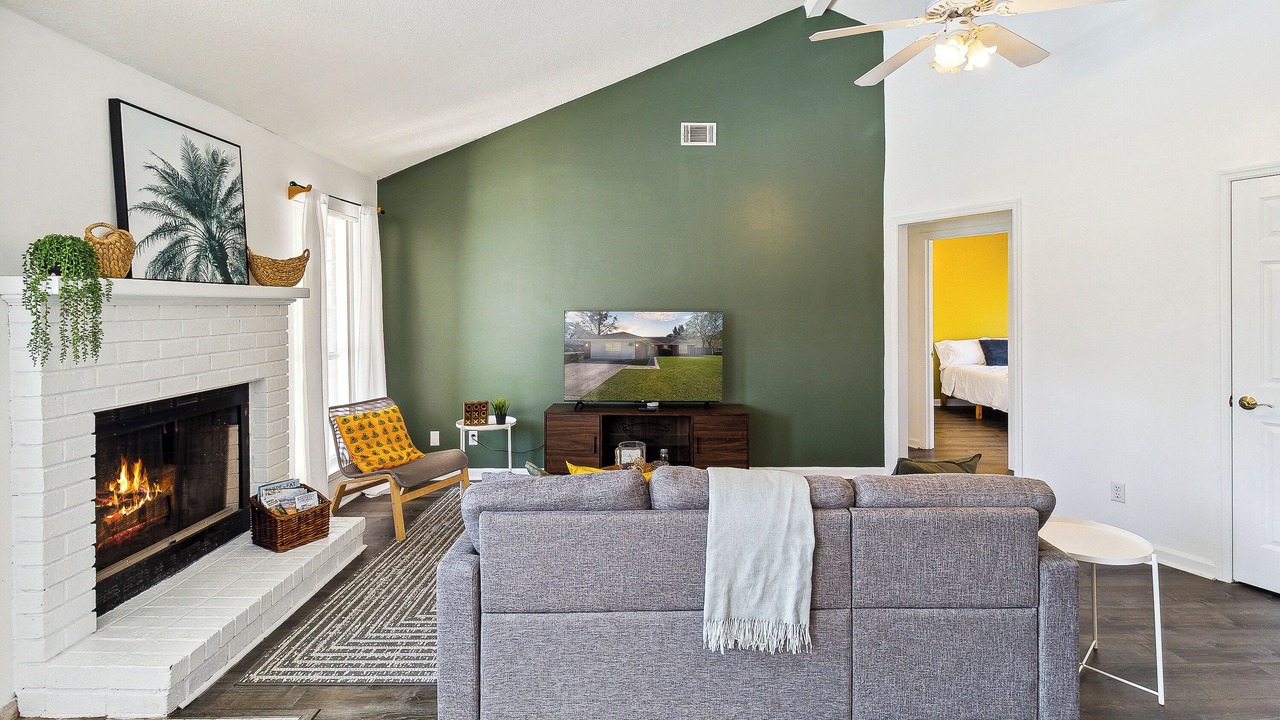 Photo of Livingroom in Pooler