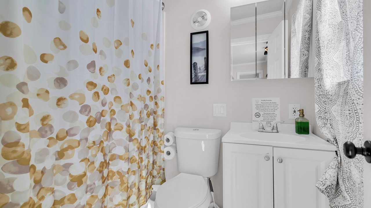 Photo of Bathroom in Thackerville