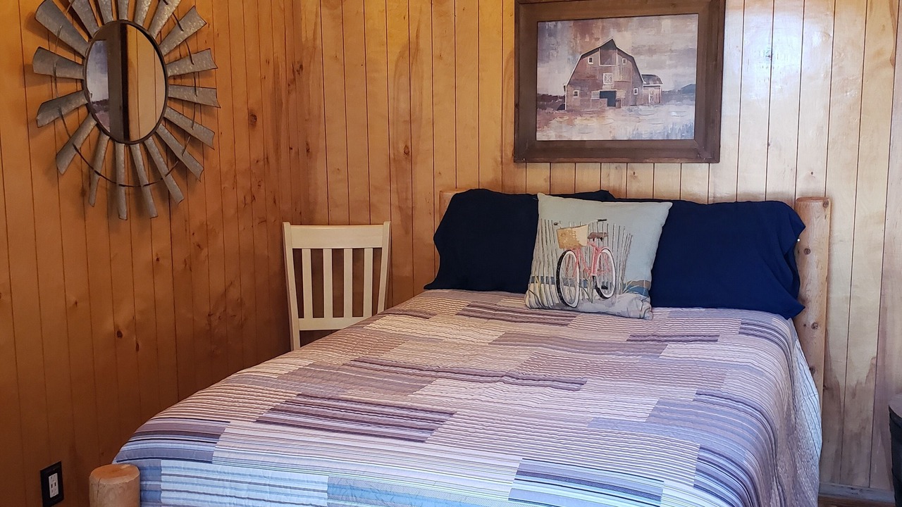 Photo of Bedroom in Canyon