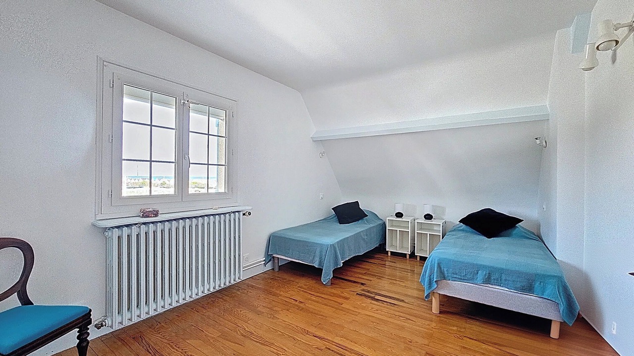 Photo of Bedroom in Bernieres-sur-Mer