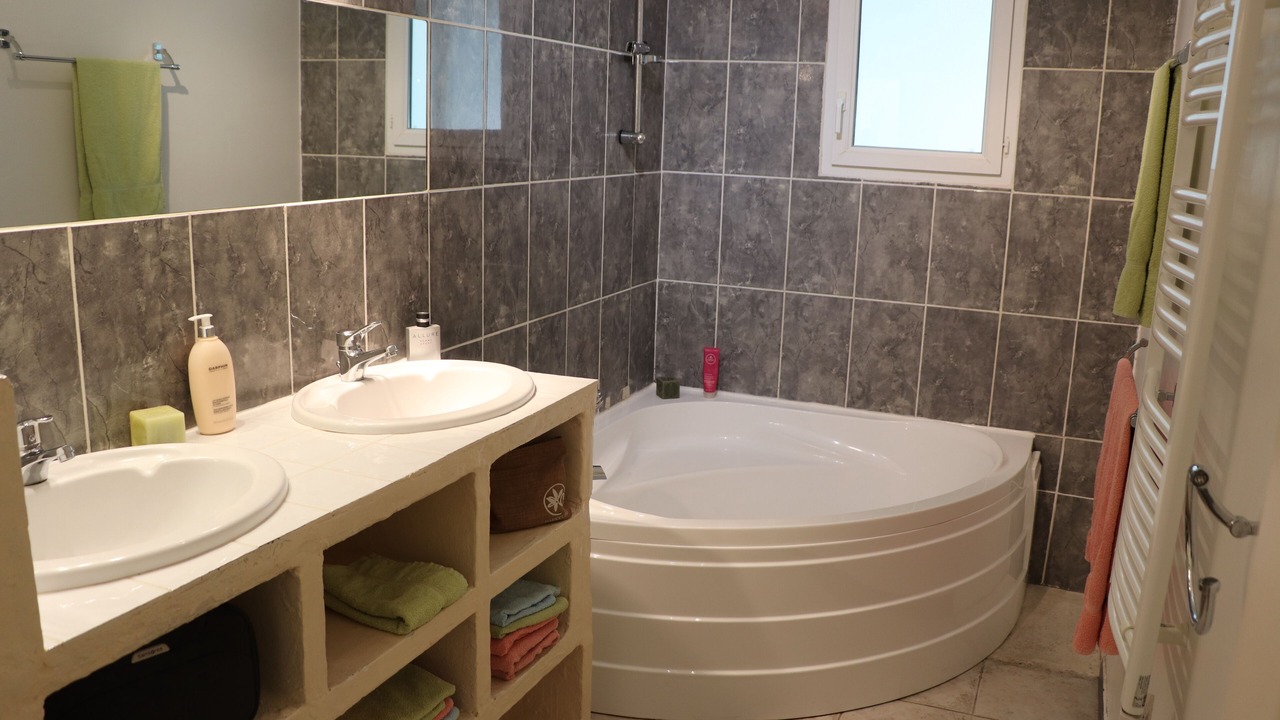 Photo of Bathroom in Ribaute-les-Tavernes