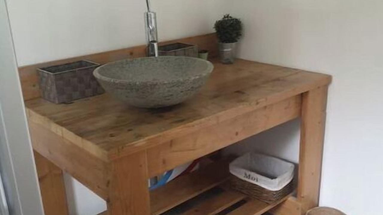 Photo of Others in Illats