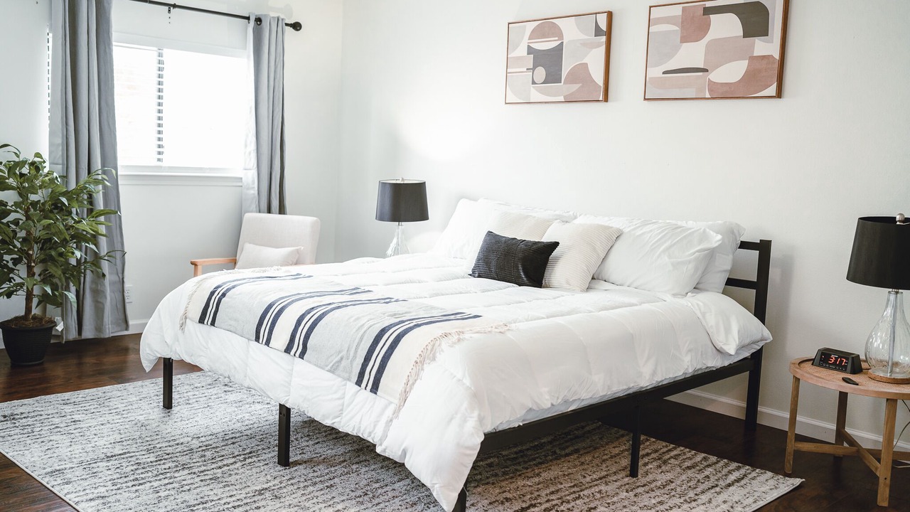 Photo of Bedroom in Medical Center District