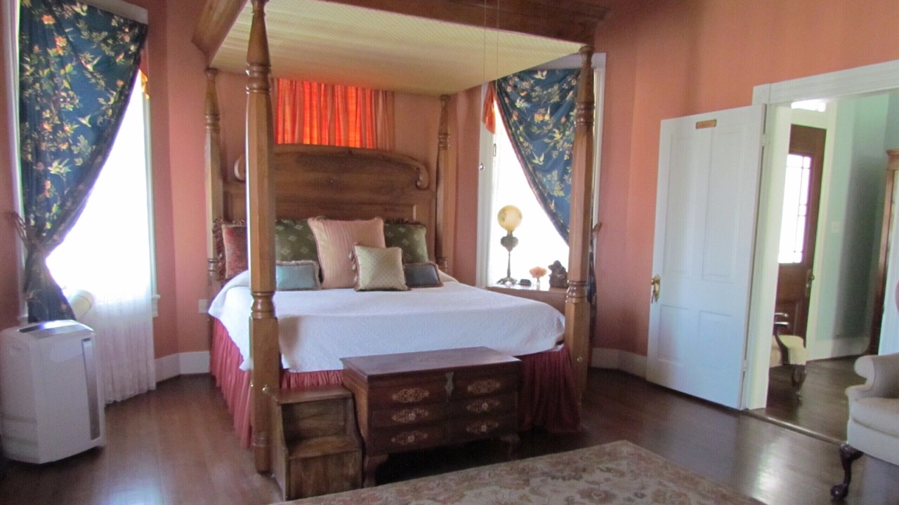 Photo of Bedroom in Natchitoches