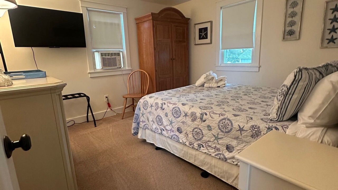 Photo of Bedroom in Kenyon