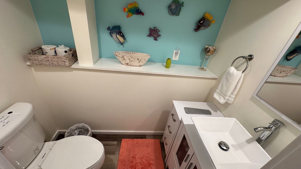 Photo of Bathroom in Kenyon