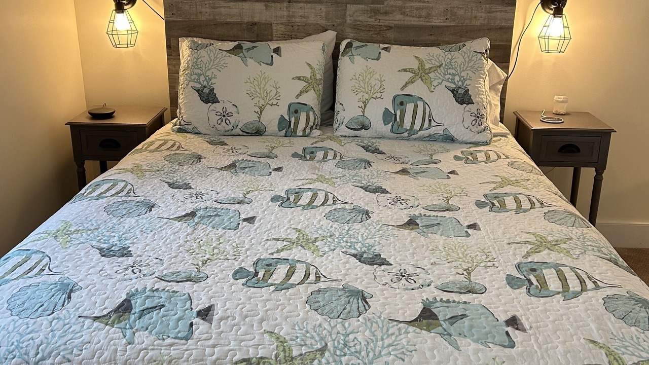 Photo of Bedroom in Kenyon