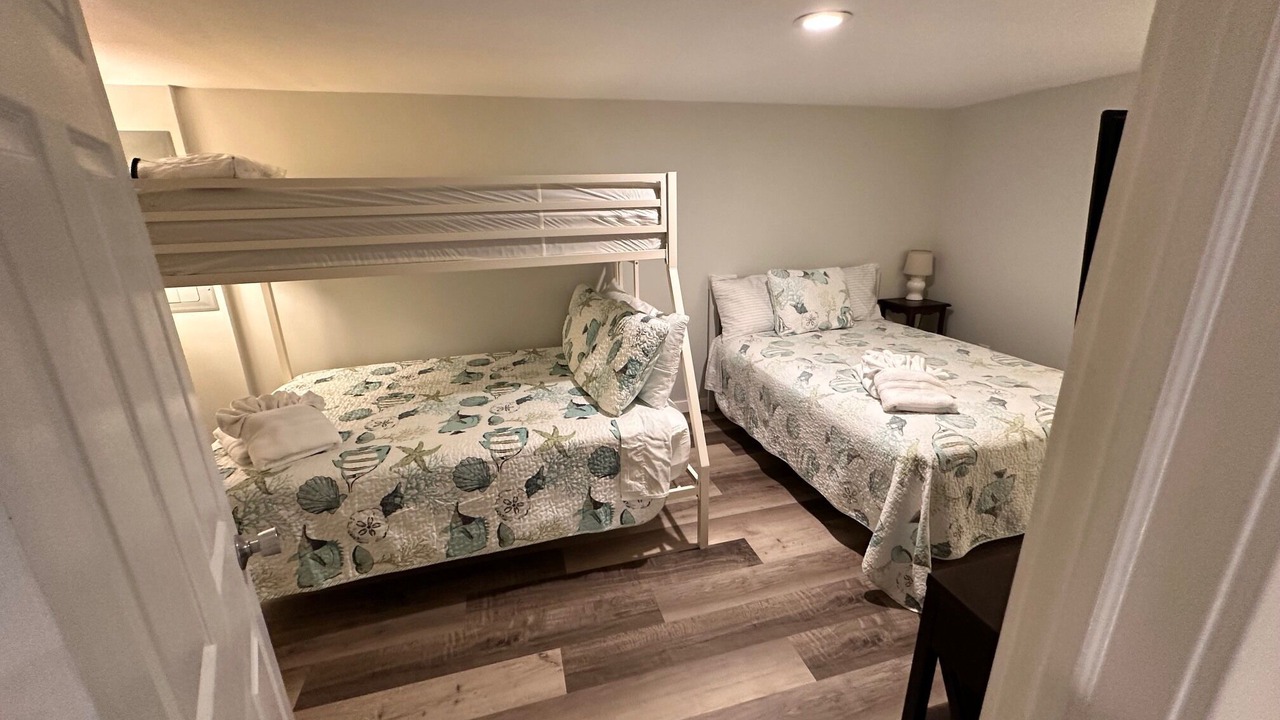 Photo of Bedroom in Kenyon