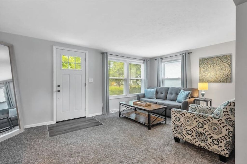 Photo of Livingroom in Willoughby