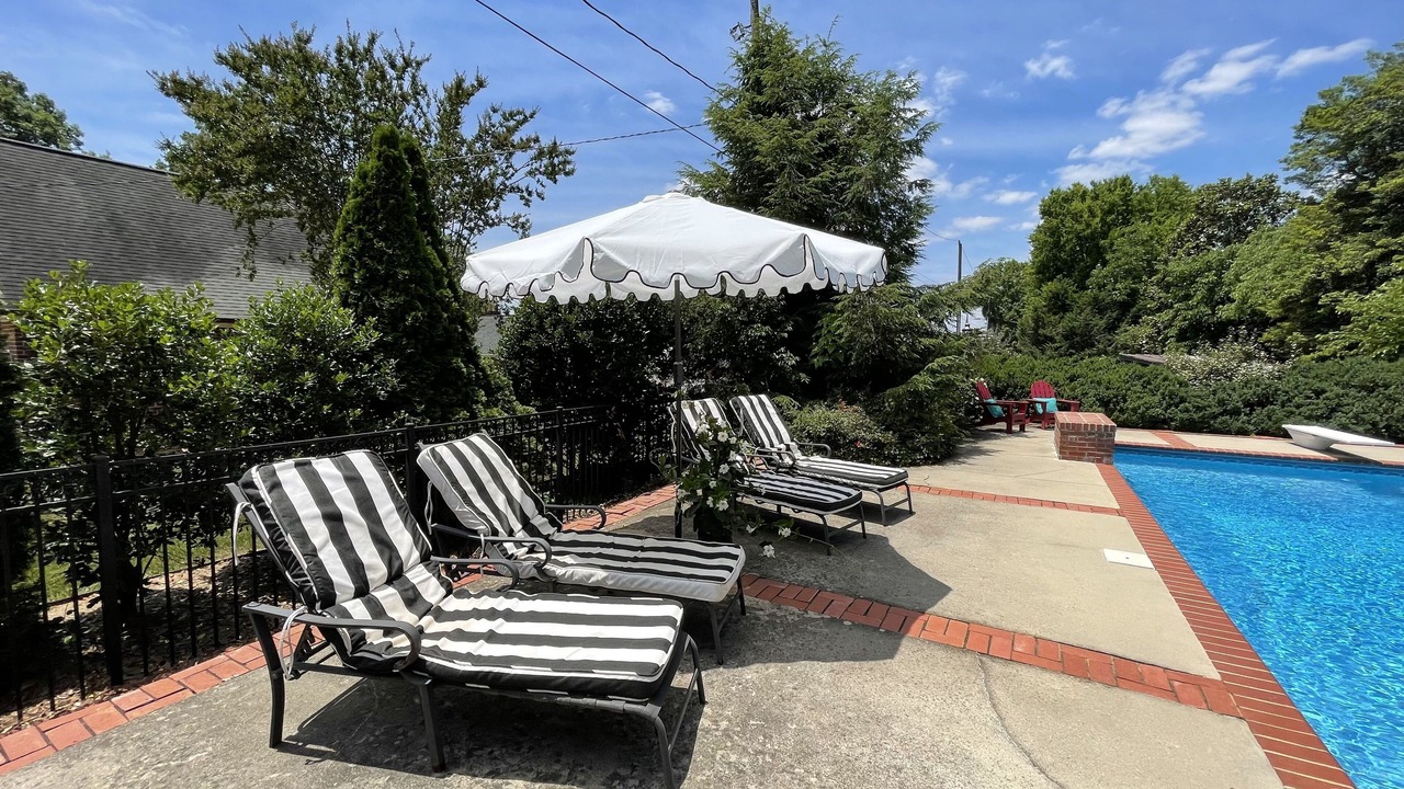Photo of Outdoor in Hickory
