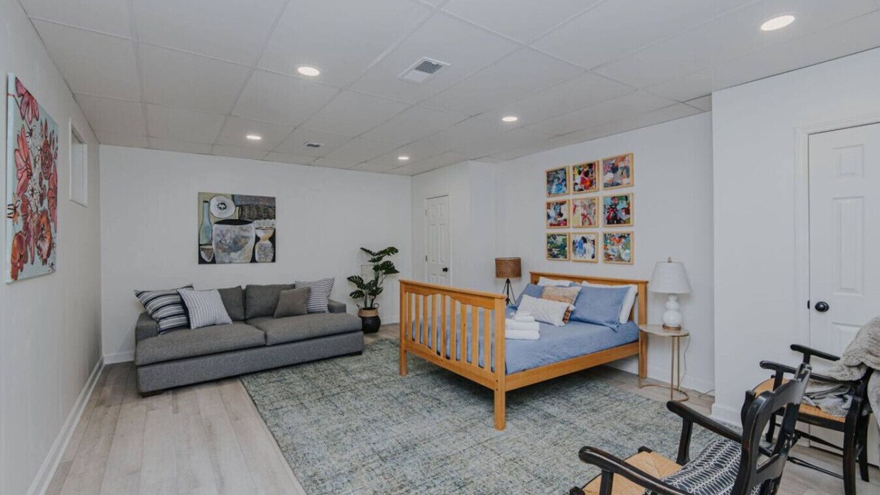 Photo of Livingroom in Old Irving Park