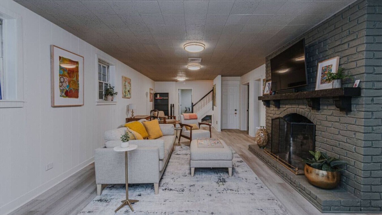 Photo of Livingroom in Old Irving Park