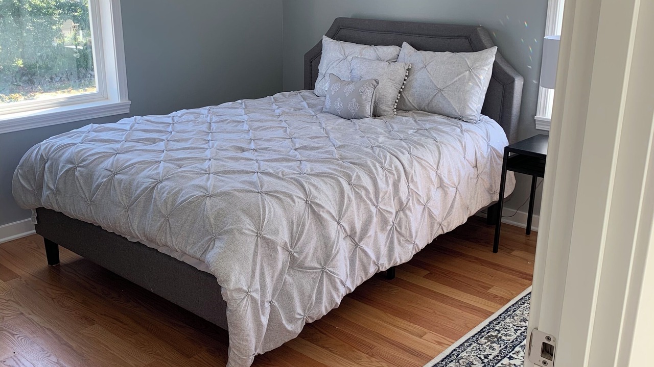 Photo of Bedroom in Greenwood