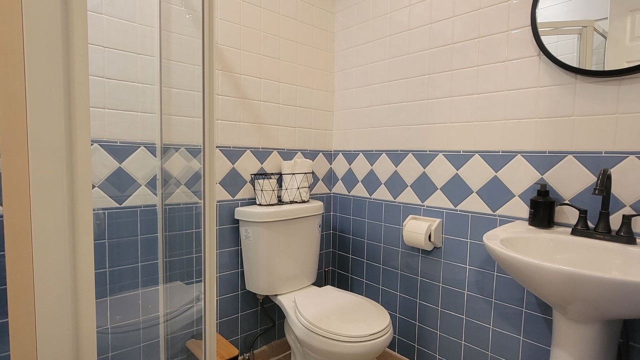 Photo of Bathroom in Groveoak
