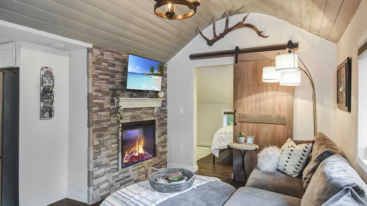Photo of Livingroom in Riverbend