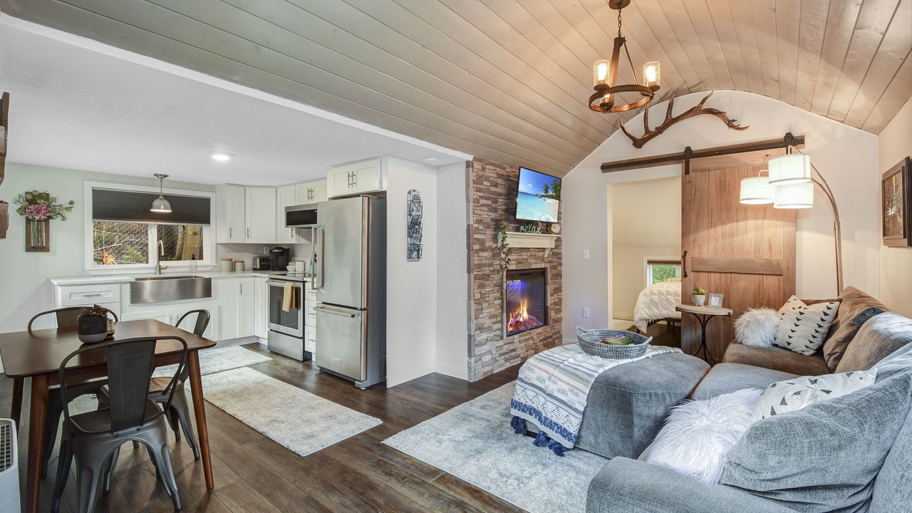 Photo of Livingroom in Riverbend