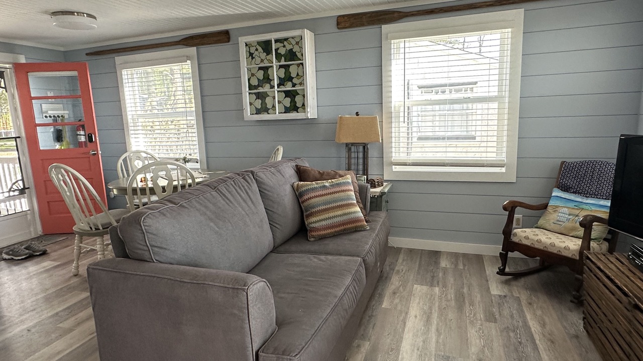 Photo of Livingroom in Silver Beach
