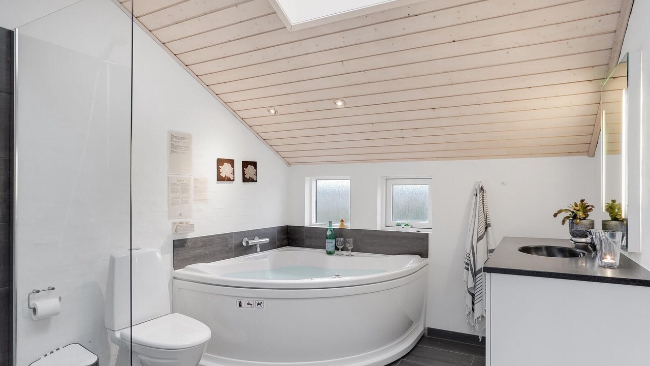 Photo of Bathroom in Hirtshals