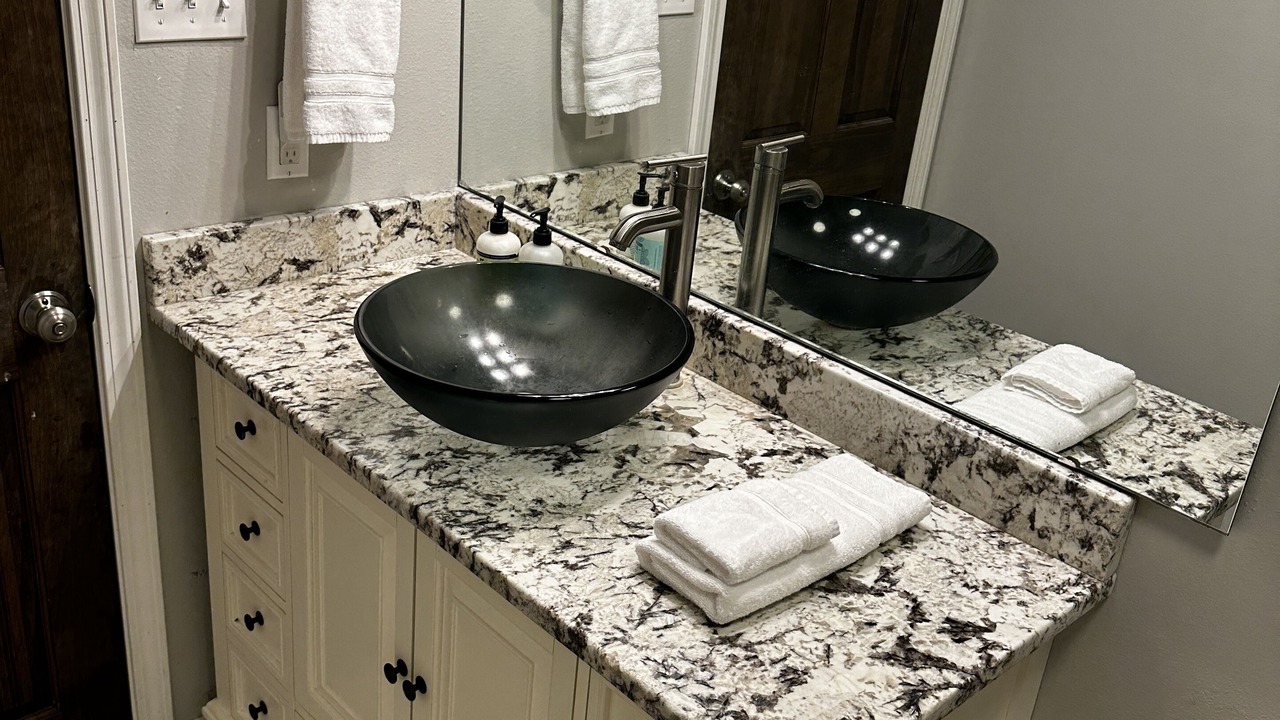 Photo of Bathroom in Alpine