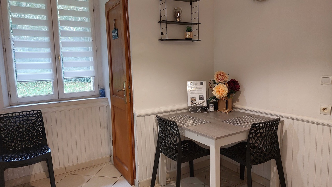 Photo of Others in Ault