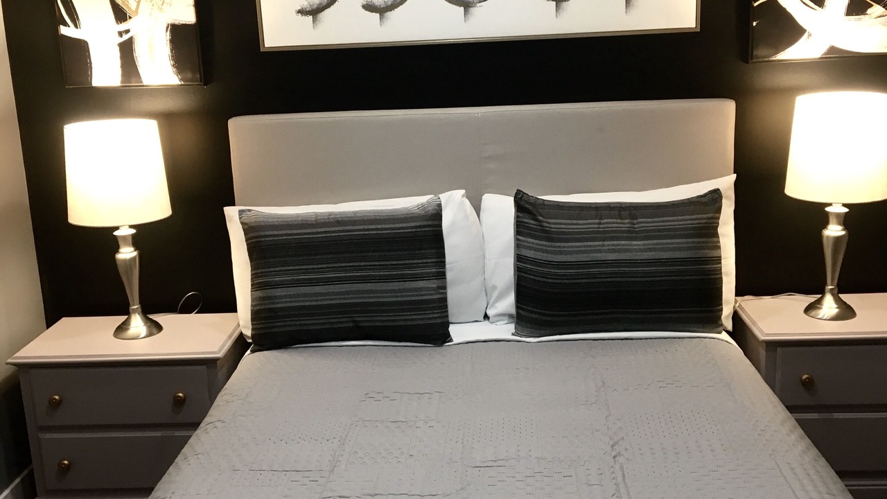Photo of Bedroom in Glencoe