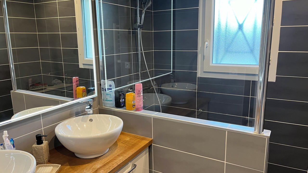 Photo of Bathroom in Cussac-Fort-Medoc