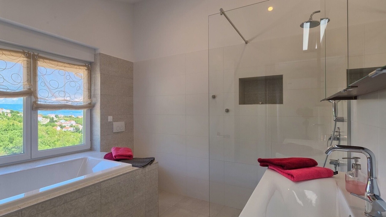 Photo of Bathroom in Zagore