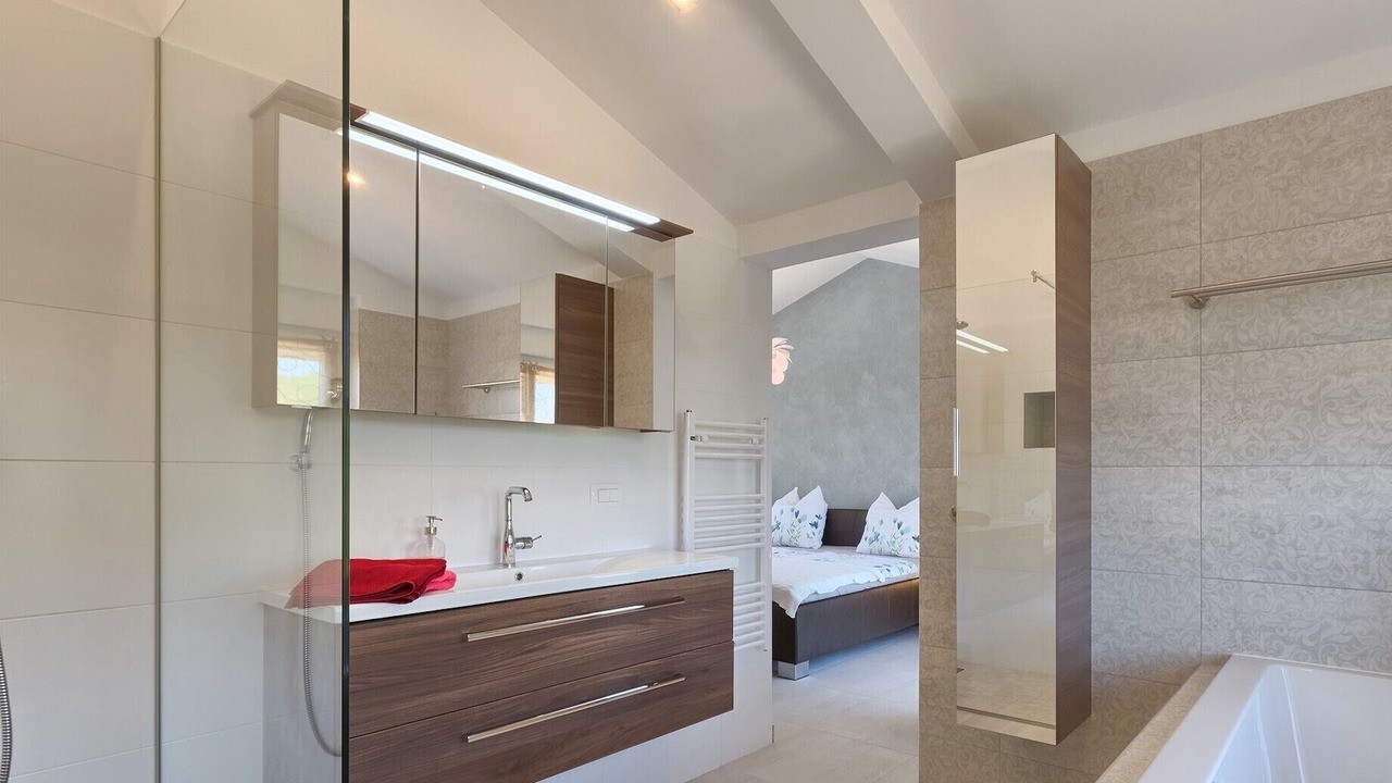Photo of Bathroom in Zagore