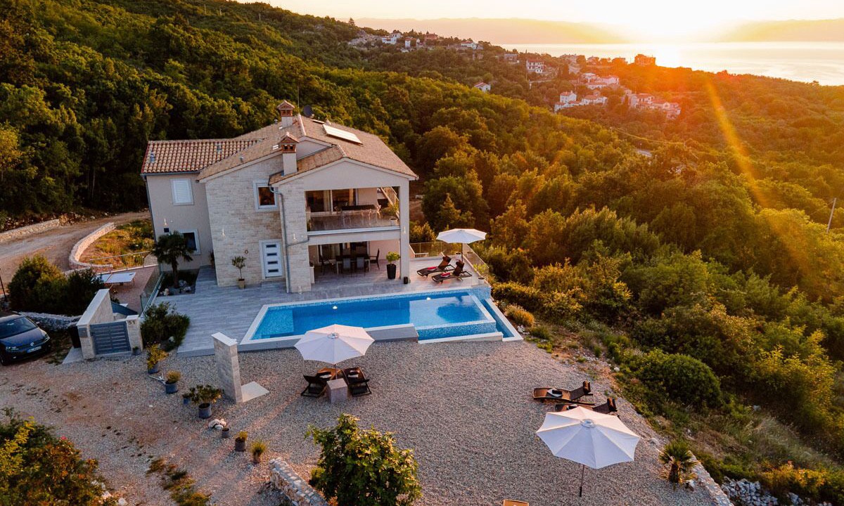 Photo of Outdoor in Zagore