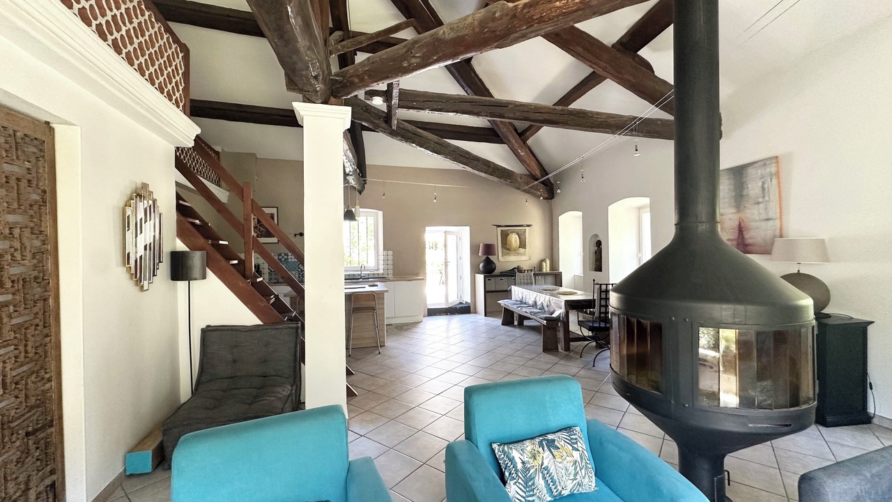 Photo of Livingroom in Saint-Julien-du-Serre