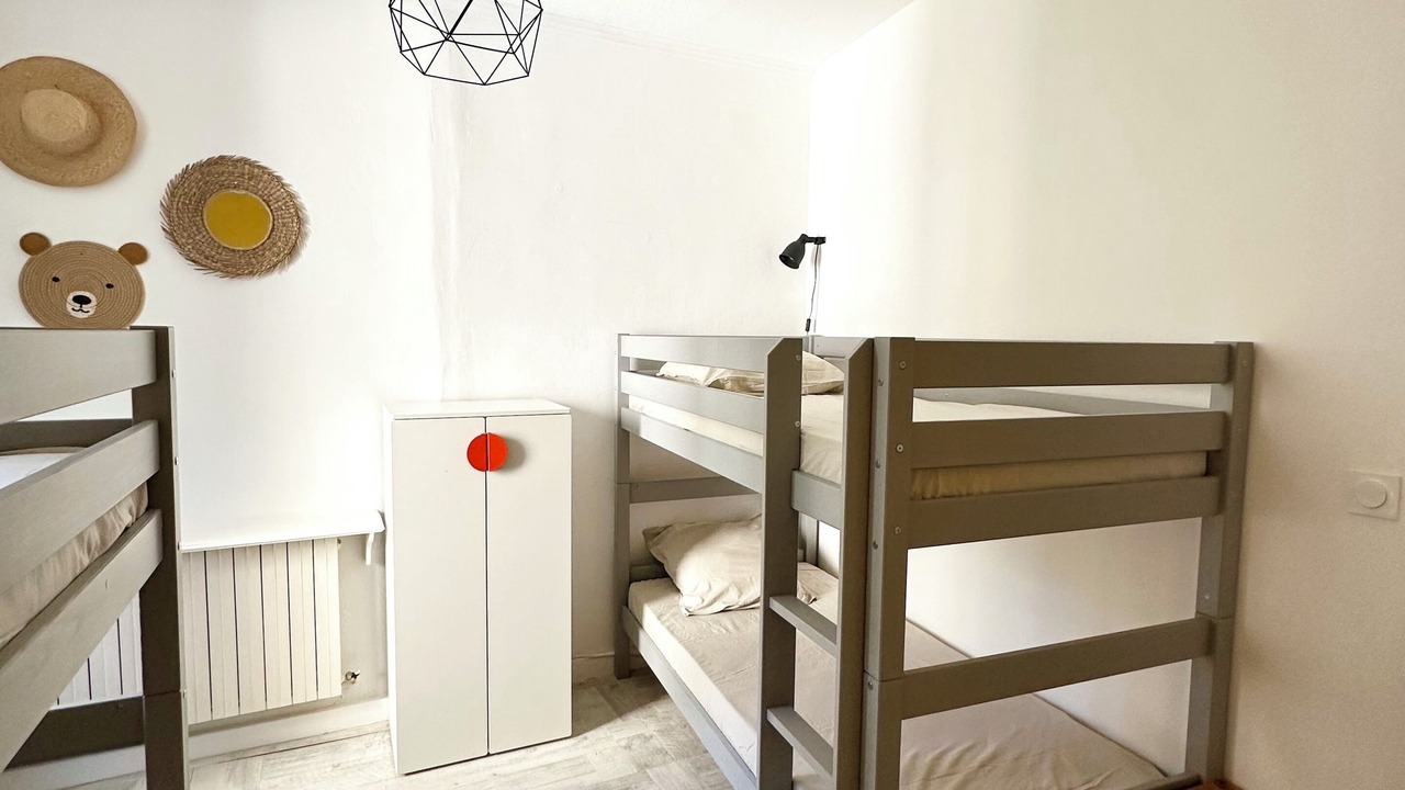 Photo of Bedroom in Saint-Julien-du-Serre