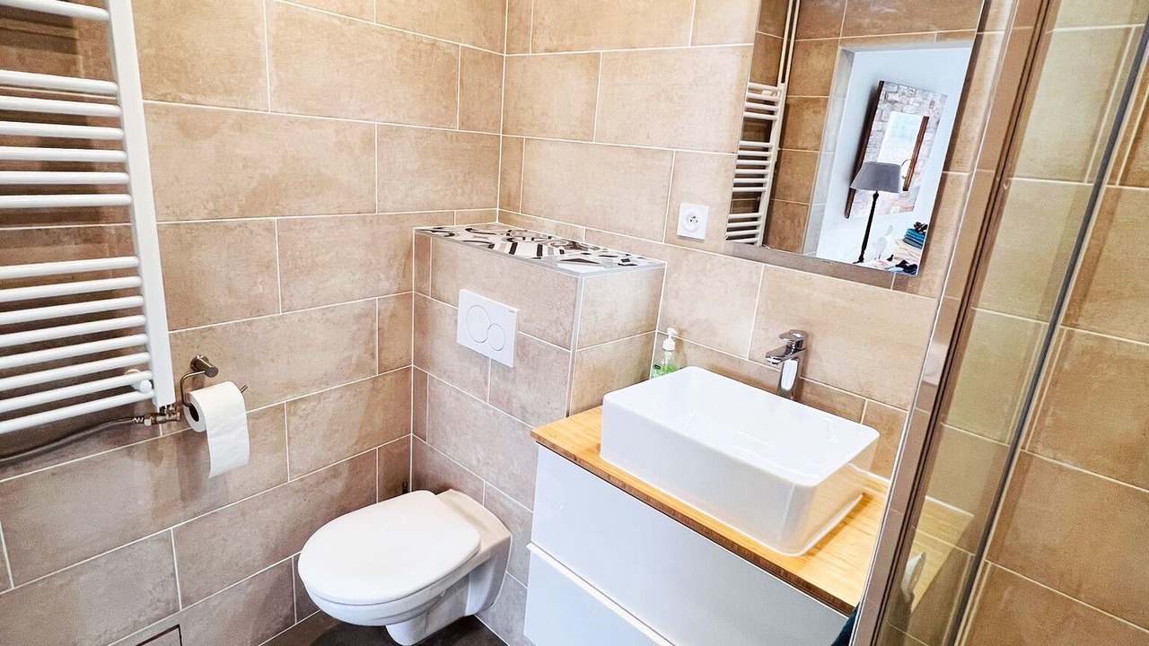 Photo of Bathroom in Saint-Julien-du-Serre
