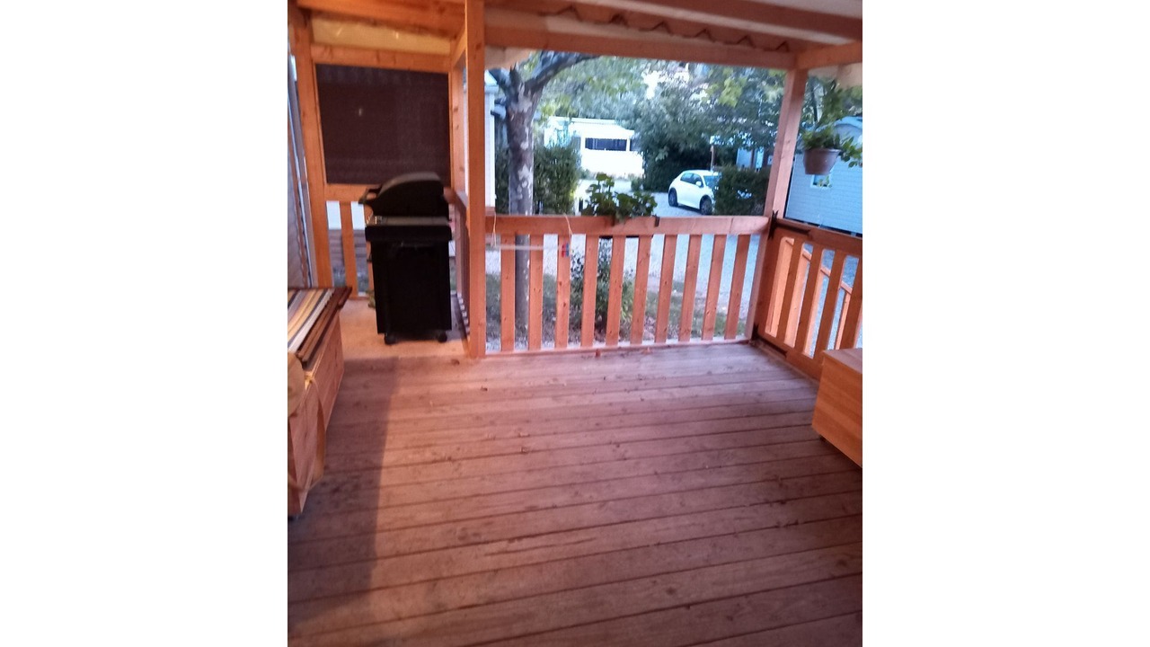 Photo of Patio Balcony in Saint-Julien-en-Saint-Alban