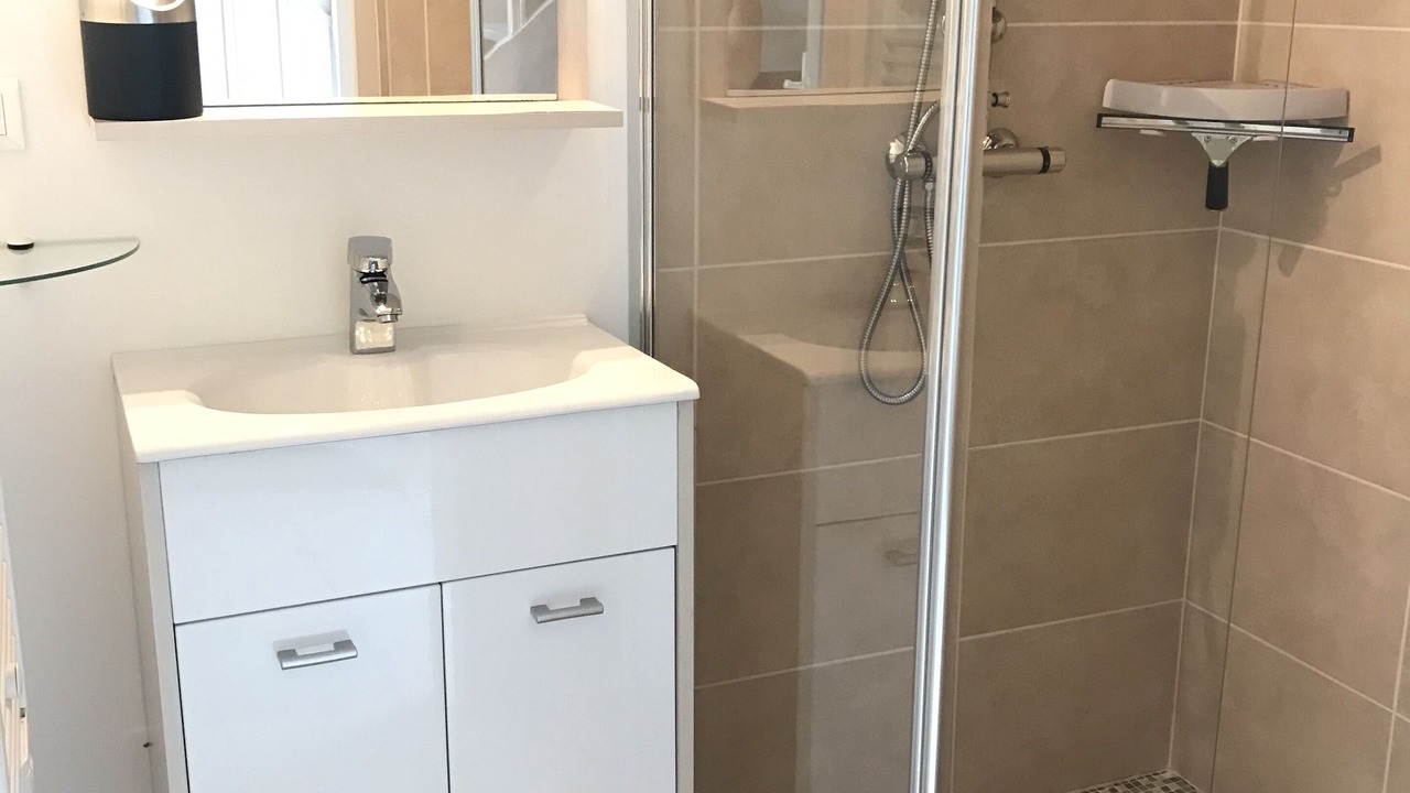 Photo of Bathroom in Saint-Crepin