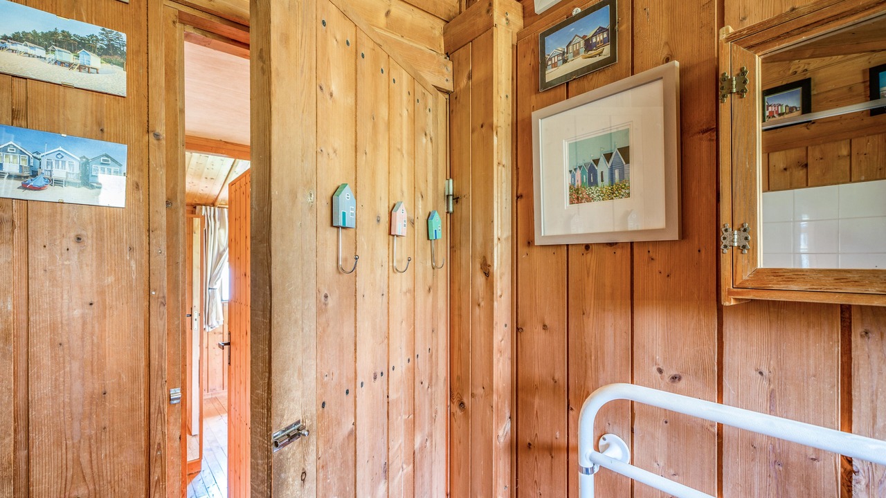 Photo of Bathroom in Rock