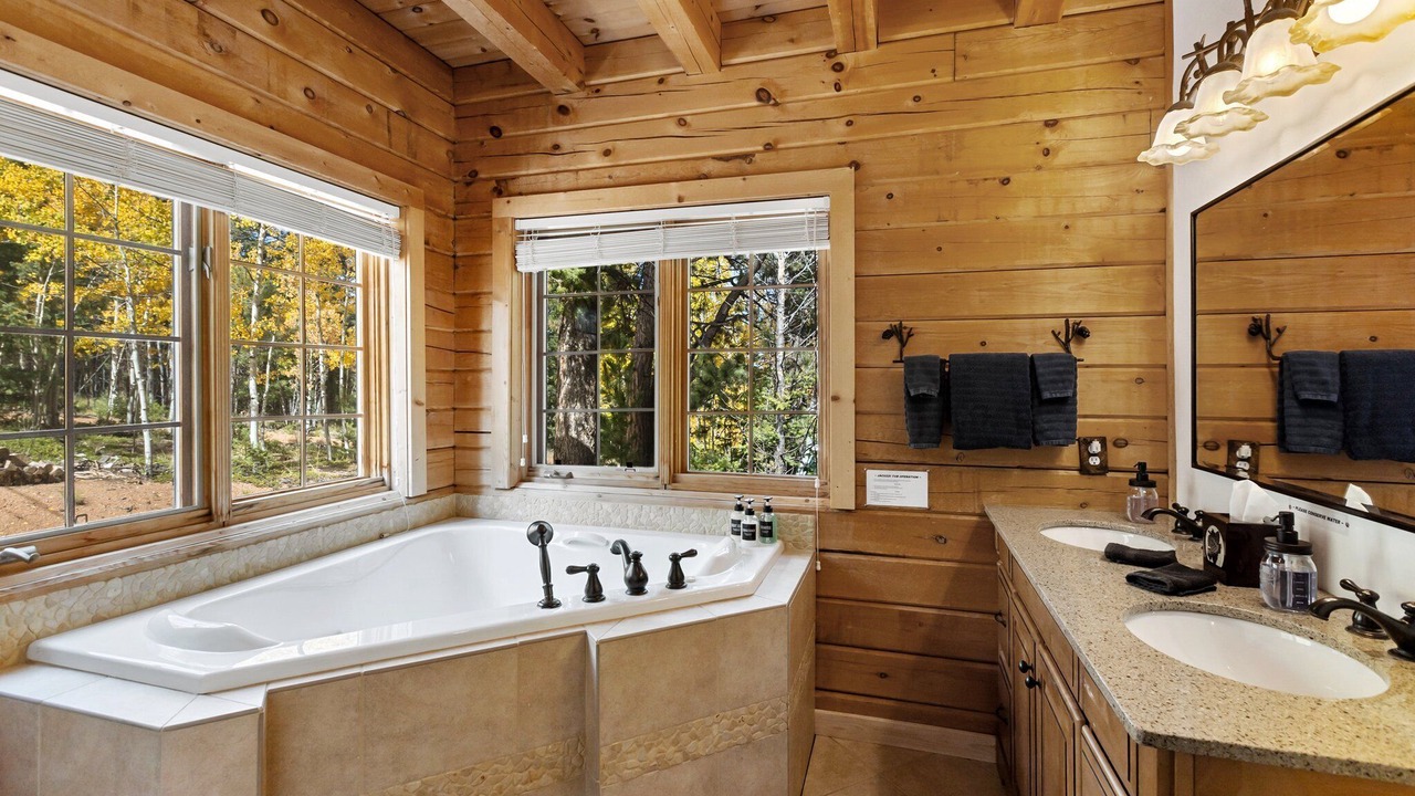 Photo of Bathroom in Rainbow Valley