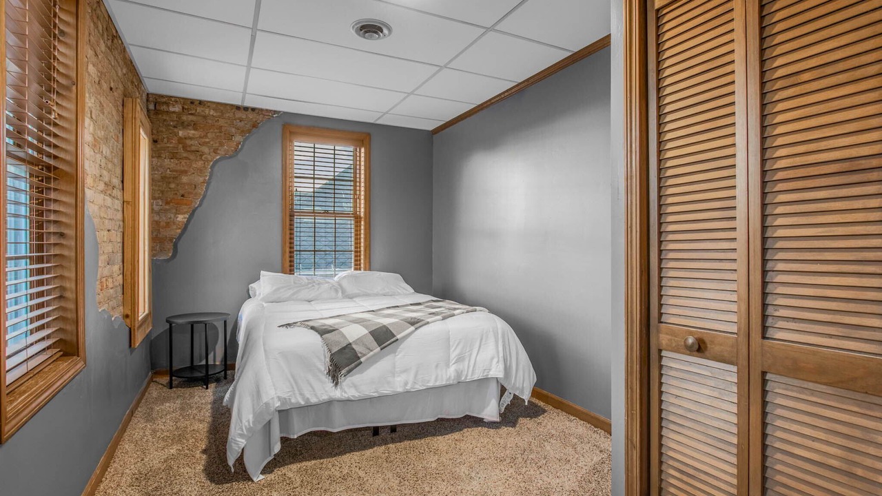 Photo of Bedroom in Mishawaka