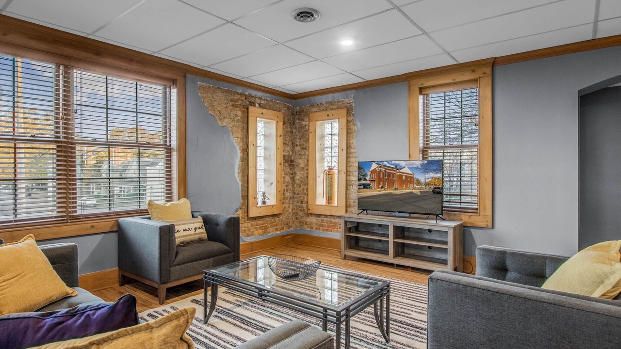 Photo of Livingroom in Mishawaka